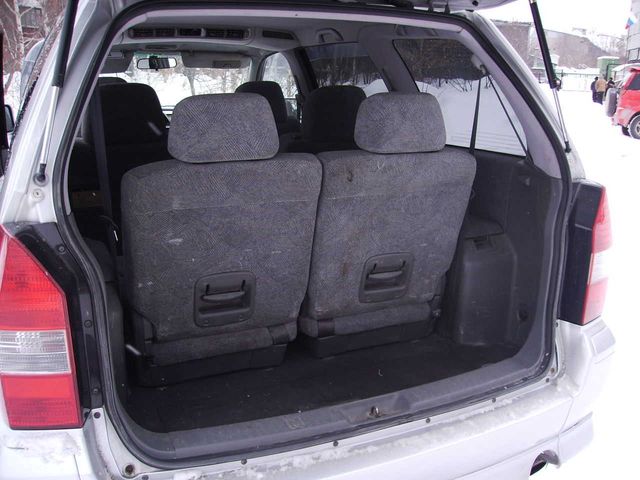 1999 Mitsubishi Chariot Grandis