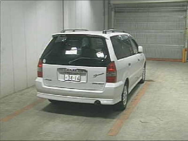 1999 Mitsubishi Chariot Grandis Pictures