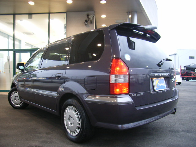 1999 Mitsubishi Chariot Grandis Photos