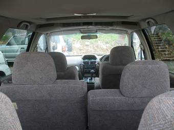 1999 Mitsubishi Chariot Grandis Pictures
