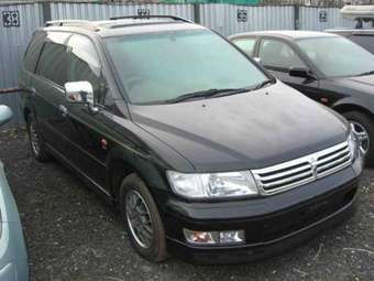 1999 Mitsubishi Chariot Grandis Wallpapers
