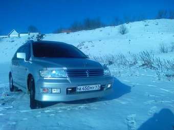 1999 Mitsubishi Chariot Grandis Photos