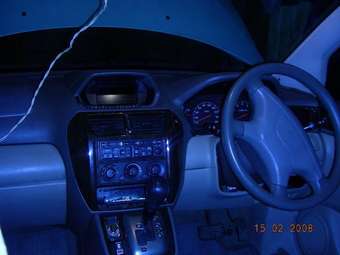 1999 Mitsubishi Chariot Grandis Pictures