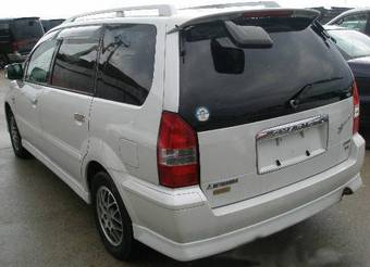 1999 Mitsubishi Chariot Grandis For Sale