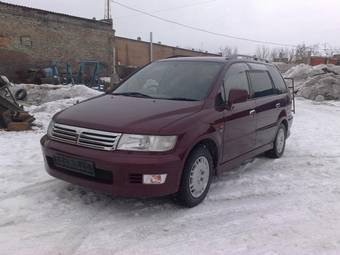 1999 Mitsubishi Chariot Grandis Pictures