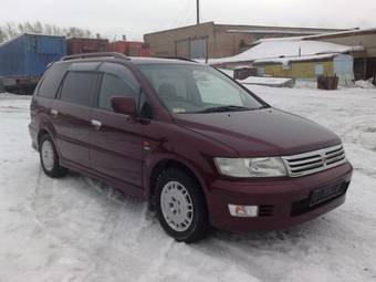 1999 Mitsubishi Chariot Grandis Pictures