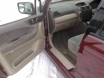 1999 Mitsubishi Chariot Grandis Pictures