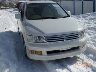 1999 Mitsubishi Chariot Grandis Photos