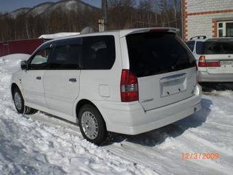 1999 Mitsubishi Chariot Grandis Pictures