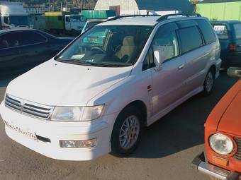 1999 Mitsubishi Chariot Grandis Photos