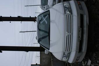 1999 Mitsubishi Chariot Grandis Pictures