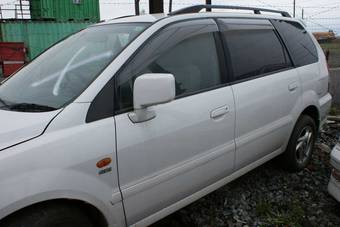 1999 Mitsubishi Chariot Grandis Pictures