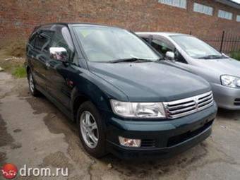 1999 Mitsubishi Chariot Grandis Pictures