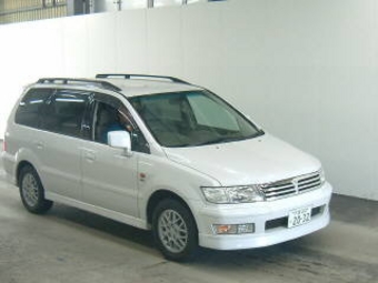 2000 Mitsubishi Chariot Grandis