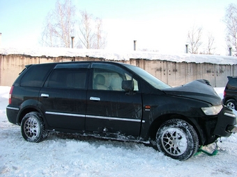 2000 Mitsubishi Chariot Grandis