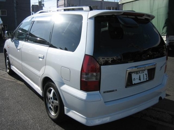2000 Mitsubishi Chariot Grandis