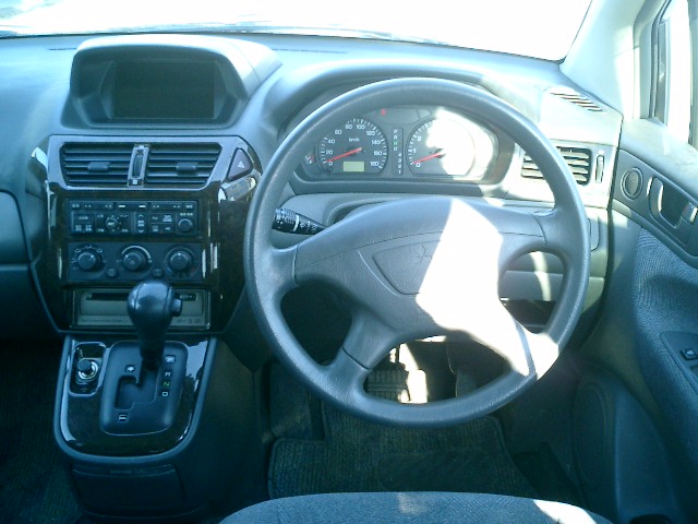 2000 Mitsubishi Chariot Grandis For Sale
