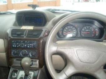 2000 Mitsubishi Chariot Grandis Pics