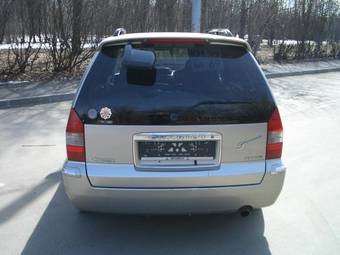 2000 Mitsubishi Chariot Grandis Pictures