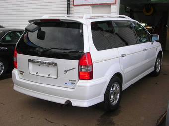 2000 Mitsubishi Chariot Grandis Photos