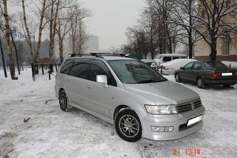 2001 Mitsubishi Chariot Grandis