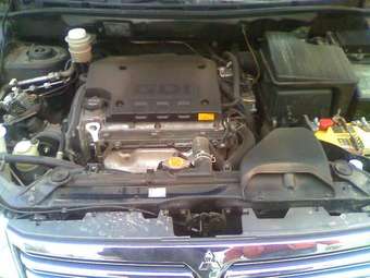 2001 Mitsubishi Chariot Grandis Pictures