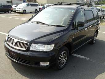 2001 Mitsubishi Chariot Grandis Wallpapers