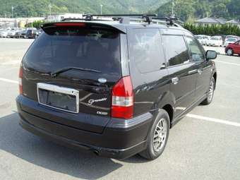 2001 Mitsubishi Chariot Grandis Images
