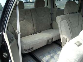2001 Mitsubishi Chariot Grandis Photos