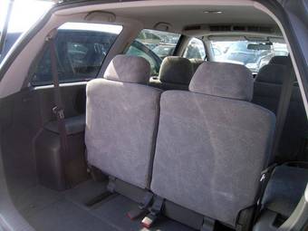 2001 Mitsubishi Chariot Grandis Photos