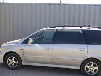 2001 Mitsubishi Chariot Grandis Pictures