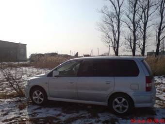 2001 Mitsubishi Chariot Grandis Photos
