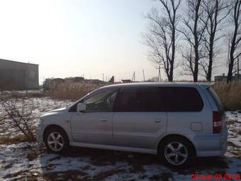 2001 Mitsubishi Chariot Grandis Photos