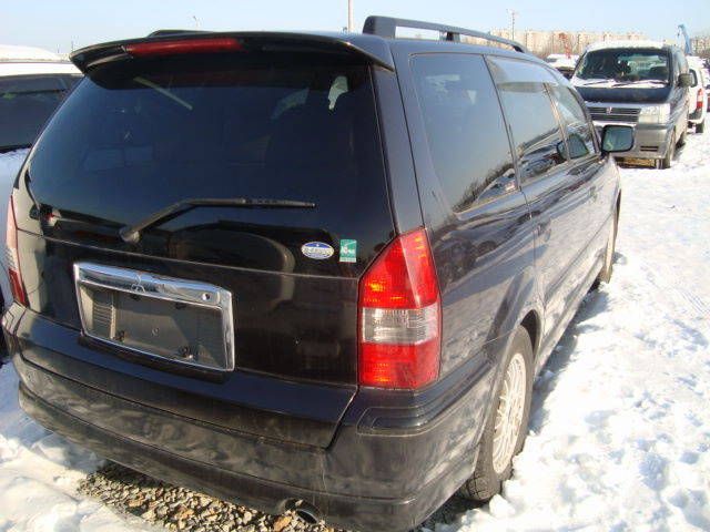 2002 Mitsubishi Chariot Grandis