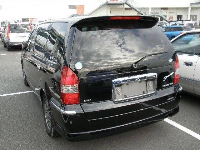 2002 Mitsubishi Chariot Grandis