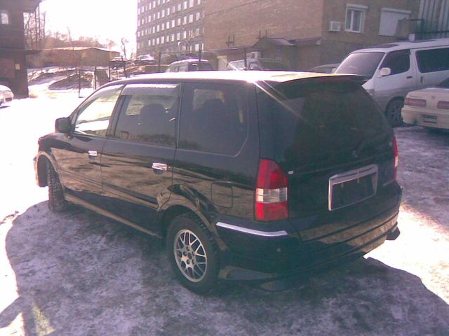 2002 Mitsubishi Chariot Grandis