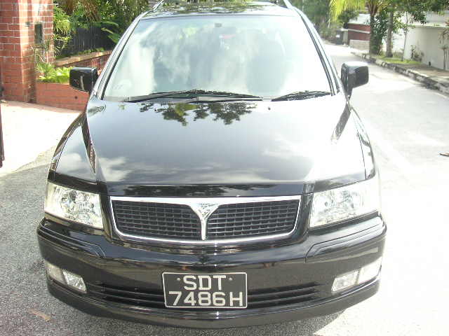 2002 Mitsubishi Chariot Grandis For Sale