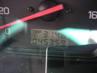 2002 Mitsubishi Chariot Grandis Images