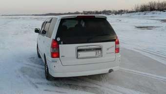 2002 Mitsubishi Chariot Grandis Pictures