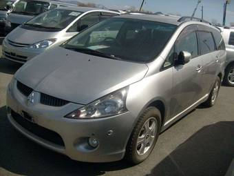 2003 Mitsubishi Chariot Grandis For Sale