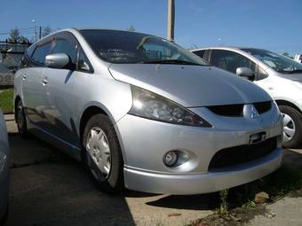 2003 Mitsubishi Chariot Grandis For Sale