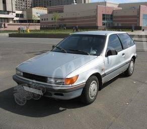 1988 Mitsubishi Colt Photos