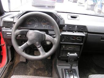 1990 Mitsubishi Colt Photos