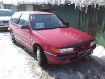 1991 Mitsubishi Colt Pictures