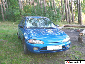 1993 Mitsubishi Colt Photos