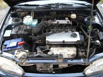 1995 Mitsubishi Colt Pictures