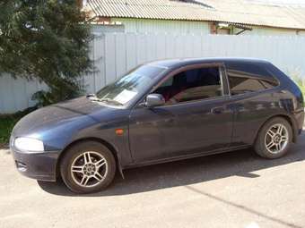 1997 Mitsubishi Colt Photos