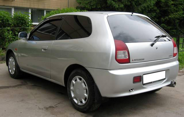 2000 Mitsubishi COLT specs, Engine size 1.6, Fuel type