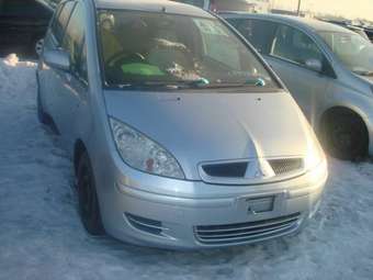 2001 Mitsubishi Colt