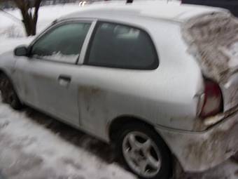 2001 Mitsubishi Colt Pictures